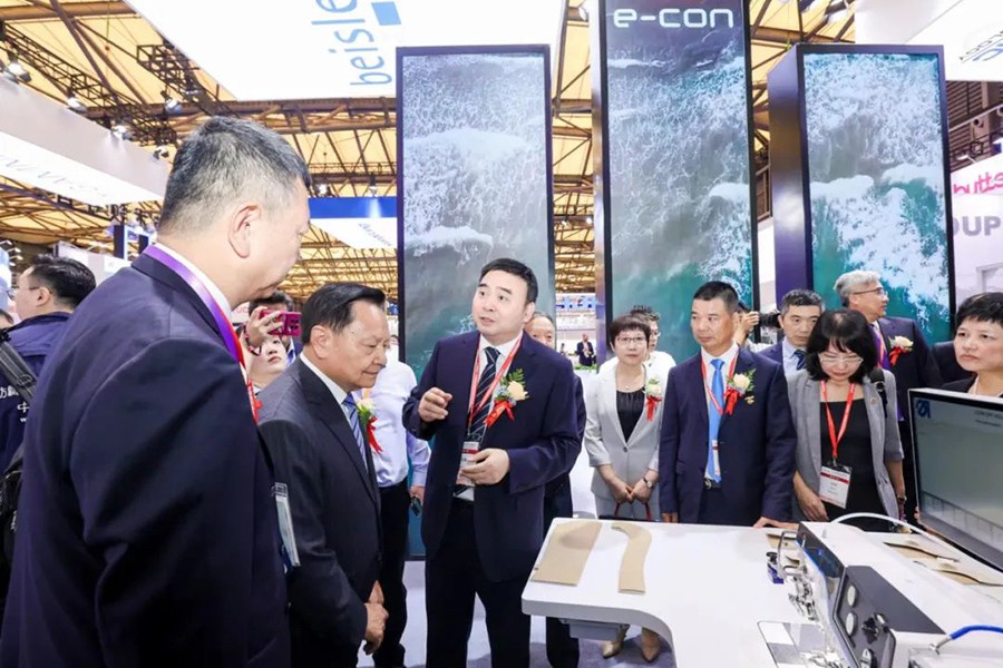 1697618872129519iP8x.jpg 4.jpg